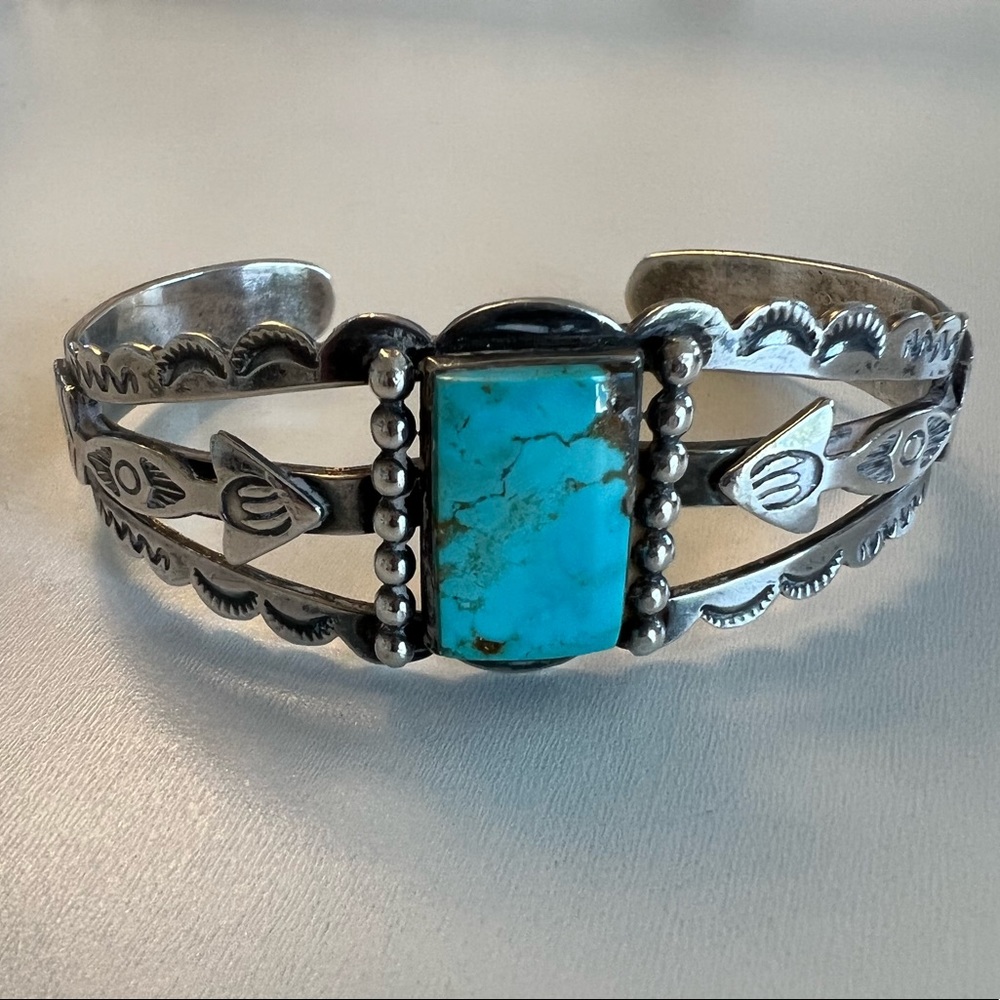 Vintage turquoise cuff bracelet